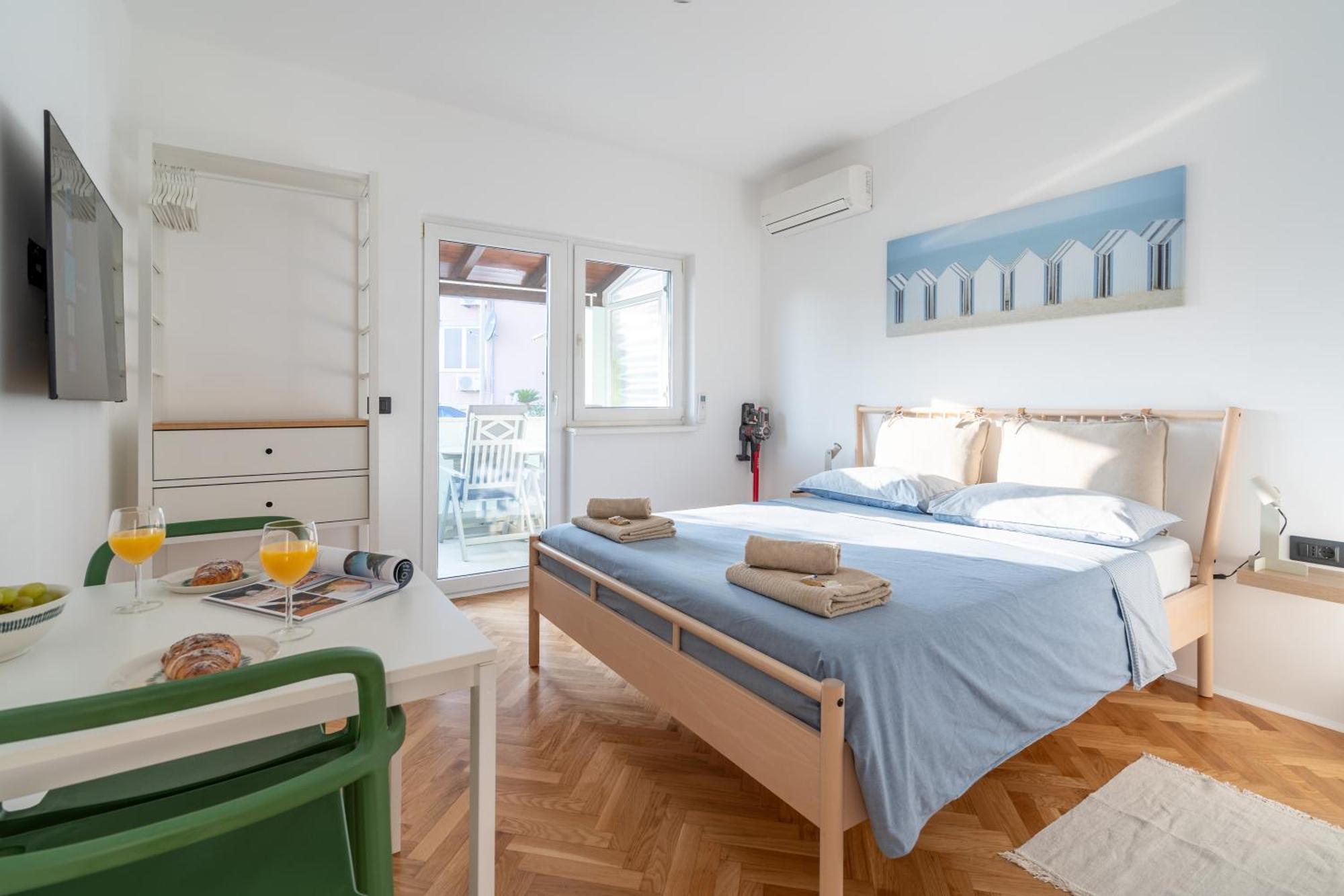 New! D31 Studio W2 Bikes, Sunny Terrace & Parking Rovinj Exterior foto